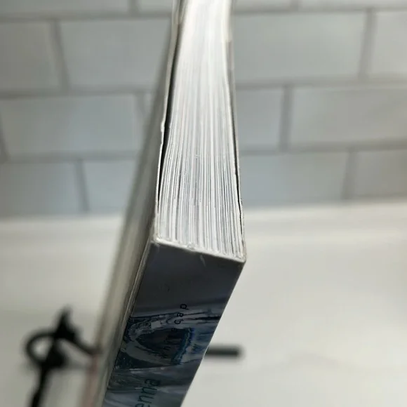 Flowers At Home Rare Floral Design Softcover Book By Mariella Ienna - Picture 9 of 14